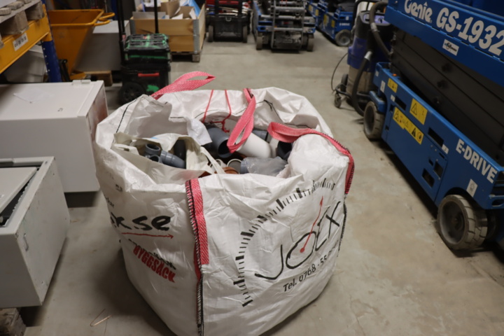 1034061-1 Sack pipe parts