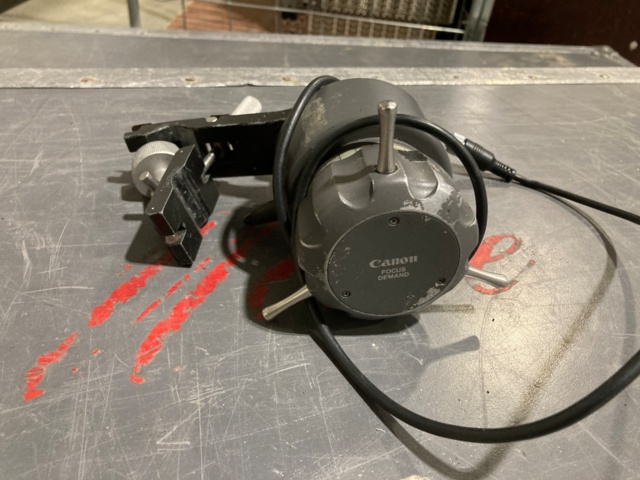 1116430-2 Canon FPD-400 Focus Demand
