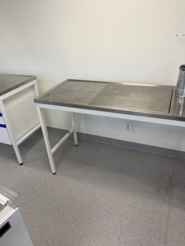 1068796-3 Stainless steel draw bench with draw box