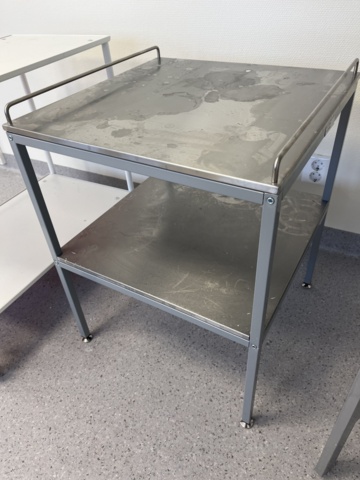 1068802-12 2 stainless steel workbenches