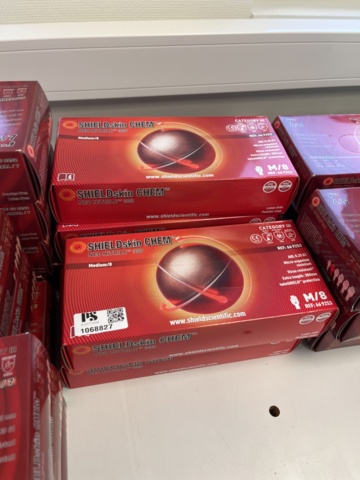 1068827-3 Disposable gloves approximately 1440 pcs