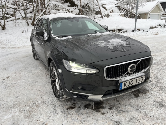 1116403-3 Volvo V90 Cross Country B6 AWD Geartronic - 2021
