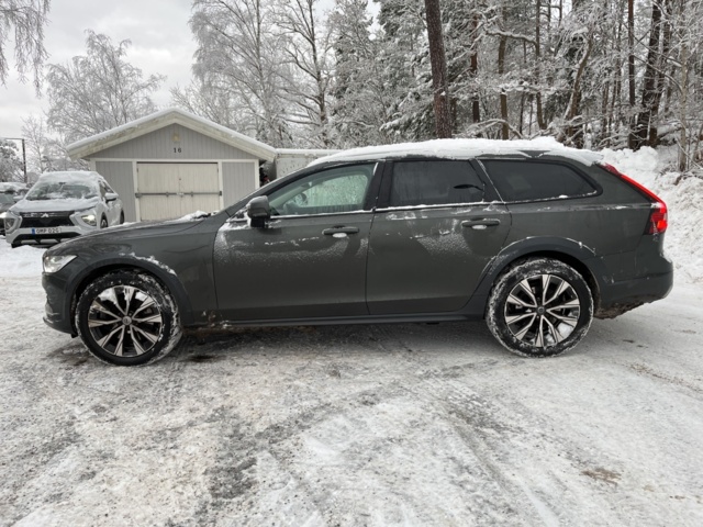 1116403-8 Volvo V90 Cross Country B6 AWD Geartronic - 2021