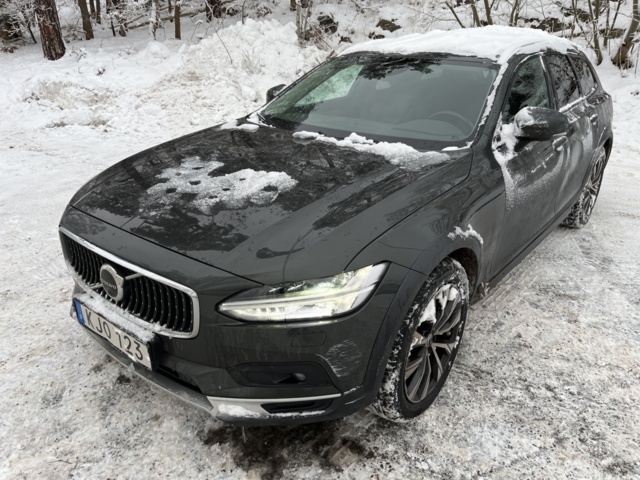 1116403-9 Volvo V90 Cross Country B6 AWD Geartronic - 2021