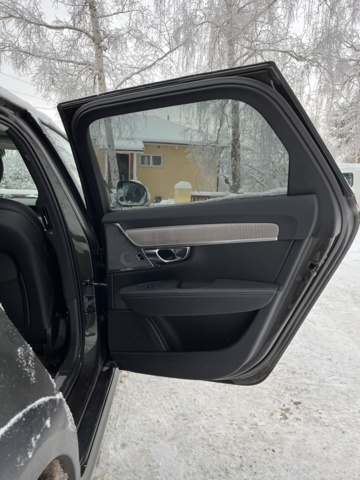 1116403-22 Volvo V90 Cross Country B6 AWD Geartronic - 2021