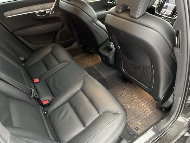 1116403-23 Volvo V90 Cross Country B6 AWD Geartronic - 2021