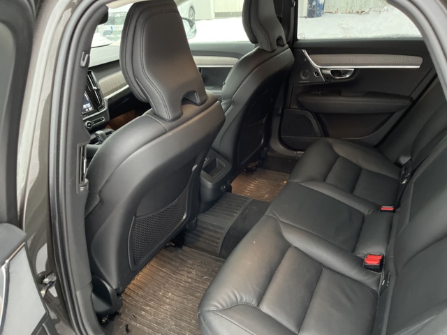 1116403-25 Volvo V90 Cross Country B6 AWD Geartronic - 2021