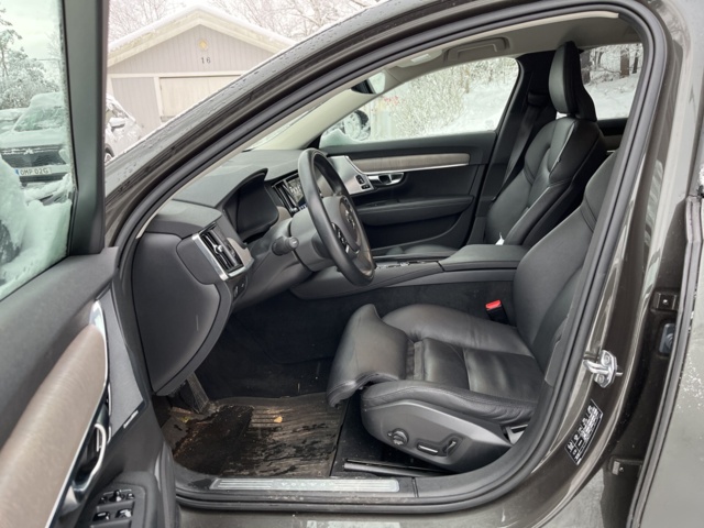 1116403-30 Volvo V90 Cross Country B6 AWD Geartronic - 2021