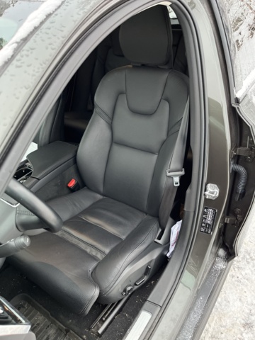 1116403-32 Volvo V90 Cross Country B6 AWD Geartronic - 2021