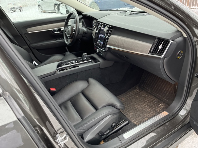 1116403-45 Volvo V90 Cross Country B6 AWD Geartronic - 2021