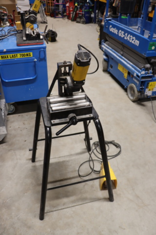 1034072-7 Rems Pipe cutting machine Cento with stand