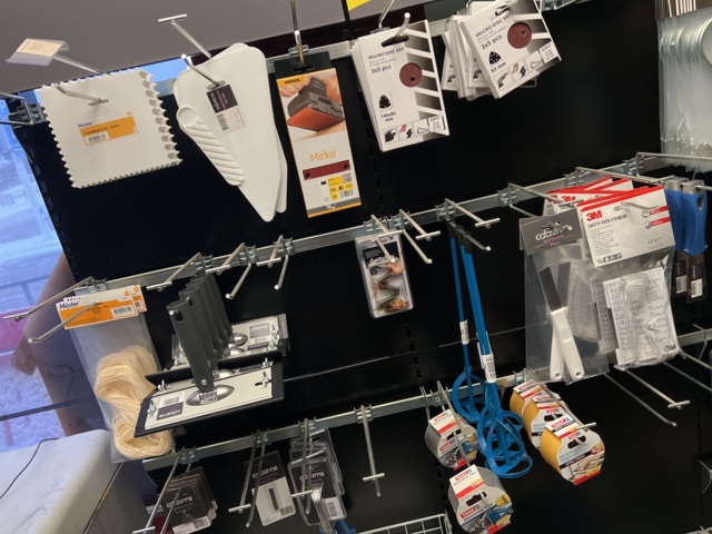 1116739-16 Various painting accessories, brushes, rollers, tape etc