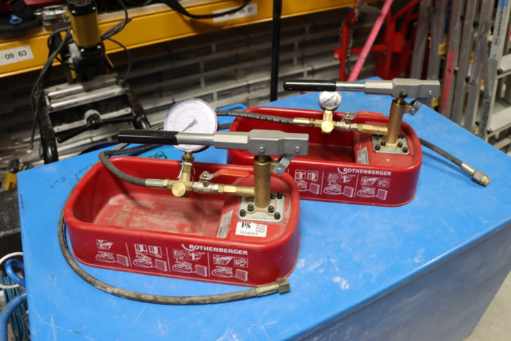 1034087-1 2 Rothenberger RP30 test pressure pumps