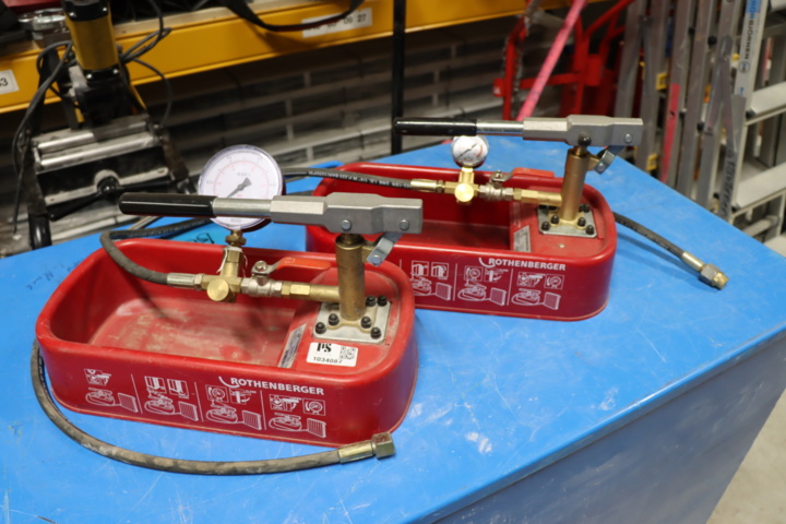 1034087-6 2 Rothenberger RP30 test pressure pumps