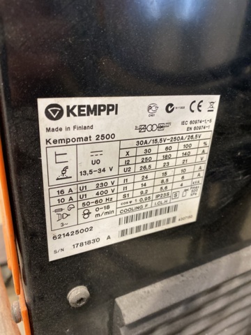 1112056-8 Migsvets Kemppi Kempomat 2500