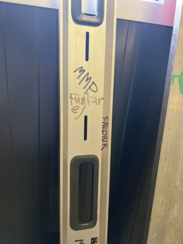 1022845-2 Levels, plaster angles and disc holders