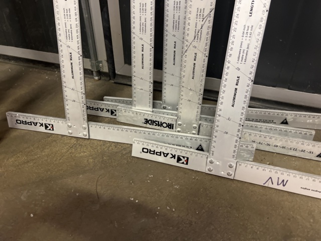 1022845-8 Levels, plaster angles and disc holders