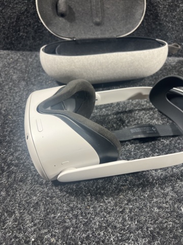 1116900-7 VR-Headset Oculus Quest 2