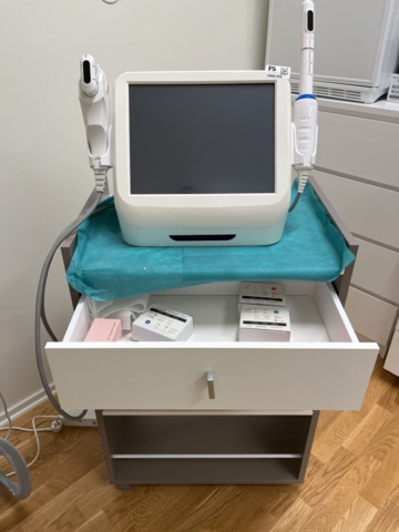 1066789-1 Skin treatment machine