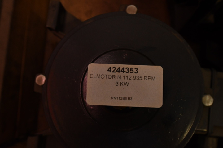 1113007-5 10 pieces. NEW electric motors