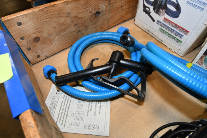 1113008-4 2 pcs. Diesel/petrol pumps - NEW