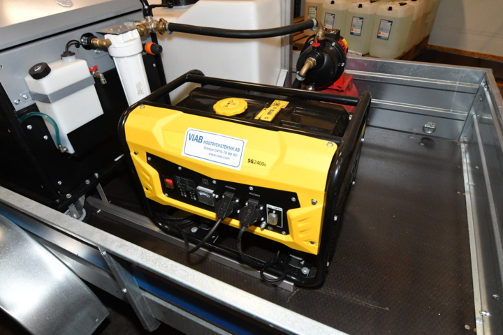 1113034-2 Mobile hot water washing machine - complete