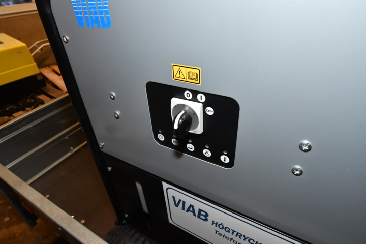 1113034-5 Mobile hot water washing machine - complete