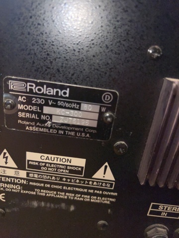 1116905-8 Keyboard Amplifier Roland KC-300