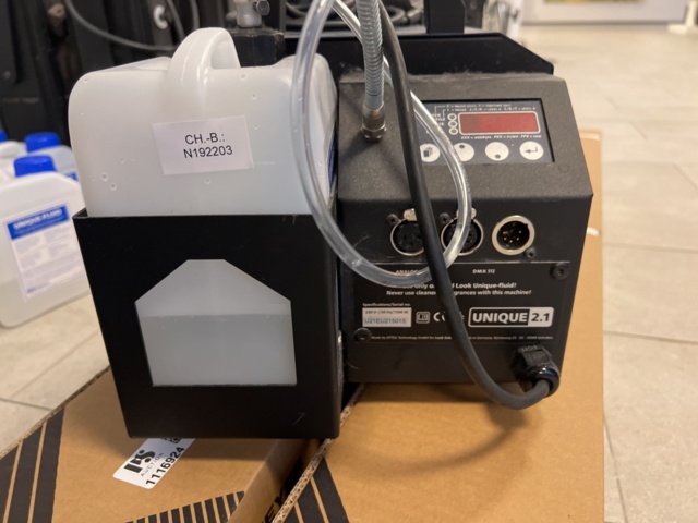 1116925-4 Smoking machine Look Unique 2.1 with smoking liquid