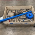 1118460-1 Compressed air winch, bench vise and forceps, etc