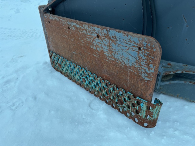 998968-19 High tipping flap bucket YPV