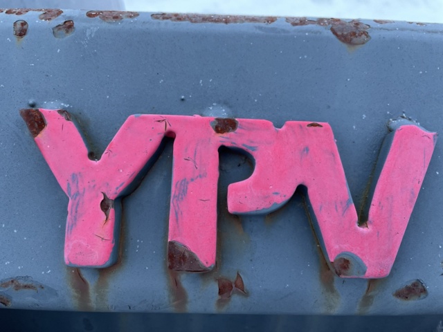 998968-23 High tipping flap bucket YPV