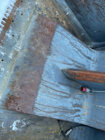 998968-31 High tipping flap bucket YPV