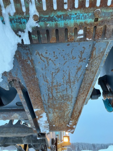 998968-37 High tipping flap bucket YPV