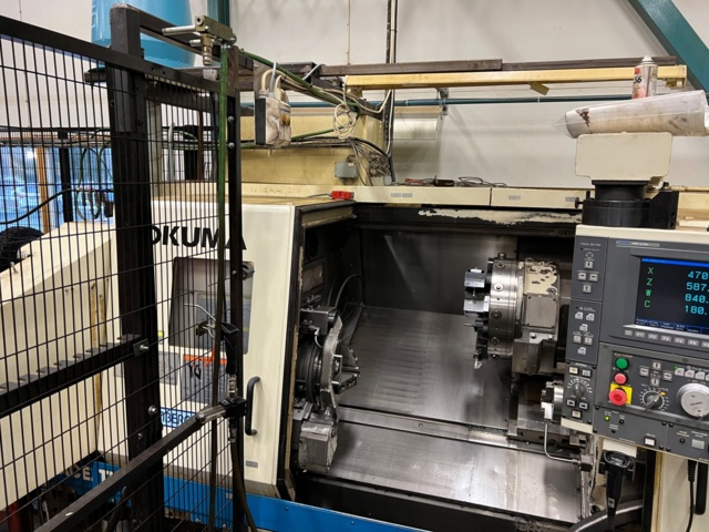 953264-21 CNC Lathe Okuma LB300-MW With many accessories