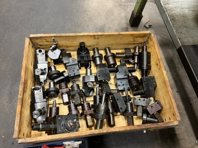 953264-43 CNC Lathe Okuma LB300-MW With many accessories