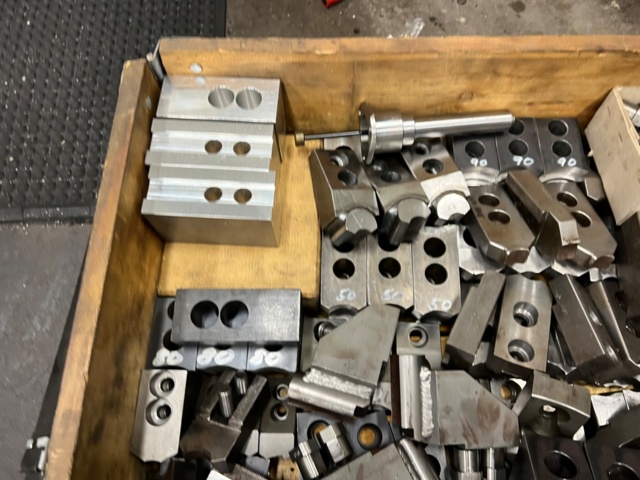 953264-47 CNC Lathe Okuma LB300-MW With many accessories