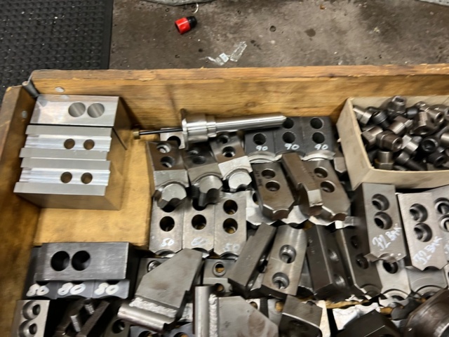 953264-48 CNC Lathe Okuma LB300-MW With many accessories