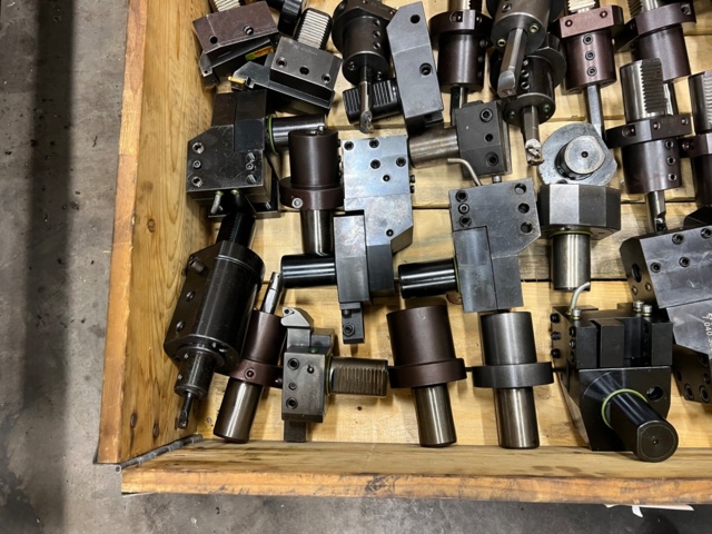 953264-55 CNC Lathe Okuma LB300-MW With many accessories