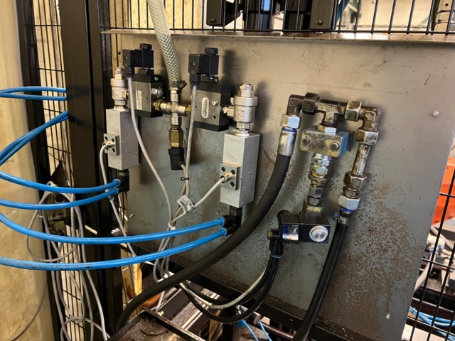 953264-63 CNC Lathe Okuma LB300-MW With many accessories