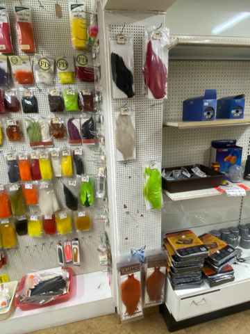 1122823-28 Lot of fishing equipment and accessories