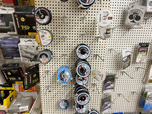 1122823-42 Lot of fishing equipment and accessories