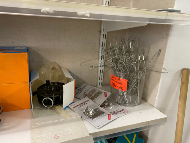 1122823-114 Lot of fishing equipment and accessories