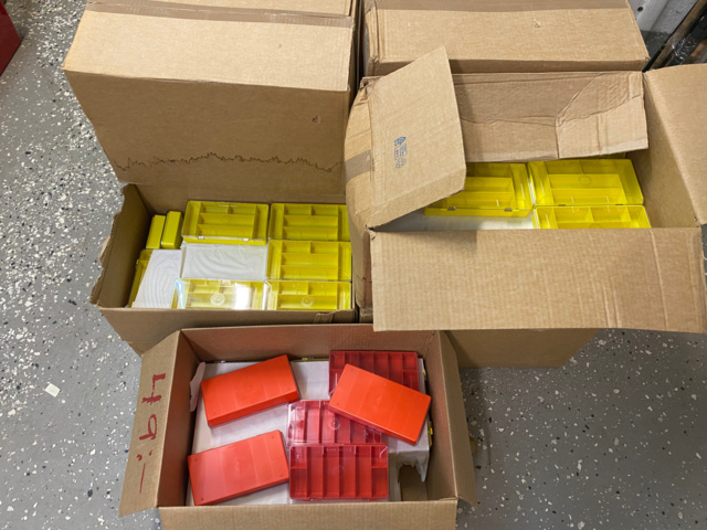 1122823-125 Lot of fishing equipment and accessories