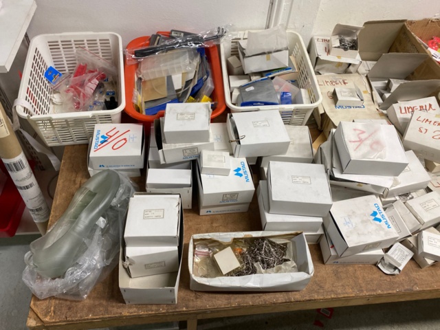 1122823-138 Lot of fishing equipment and accessories