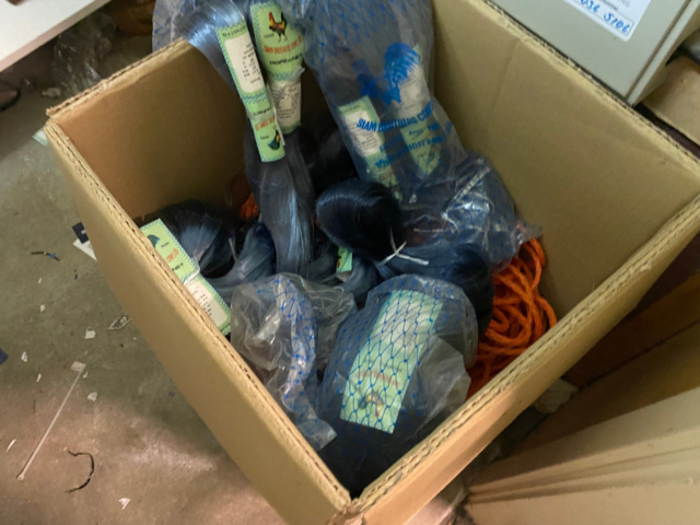 1122823-143 Lot of fishing equipment and accessories