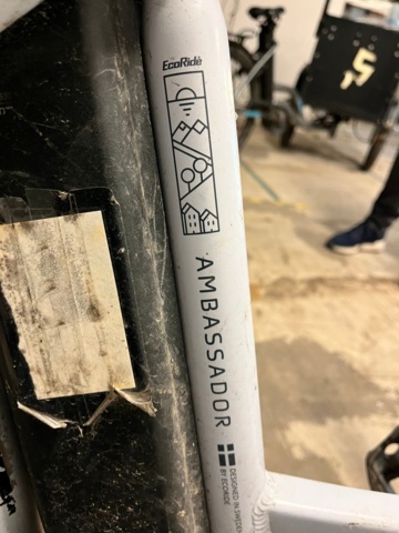 1121573-8 Elcykel EcoRide Ambassador