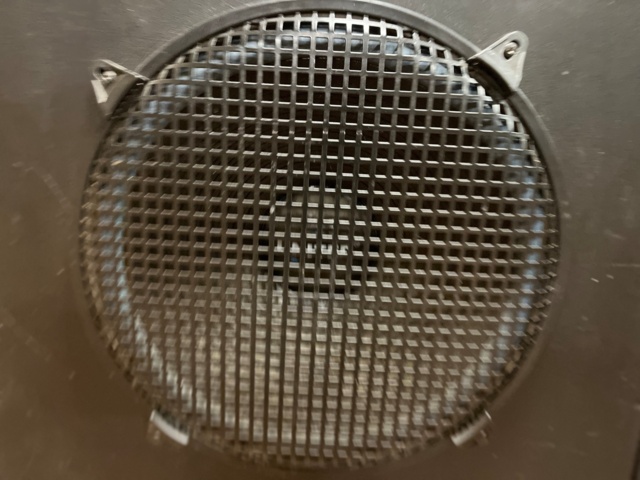 1067082-2 2st Större Högtalare cirka 600x400x128 mm