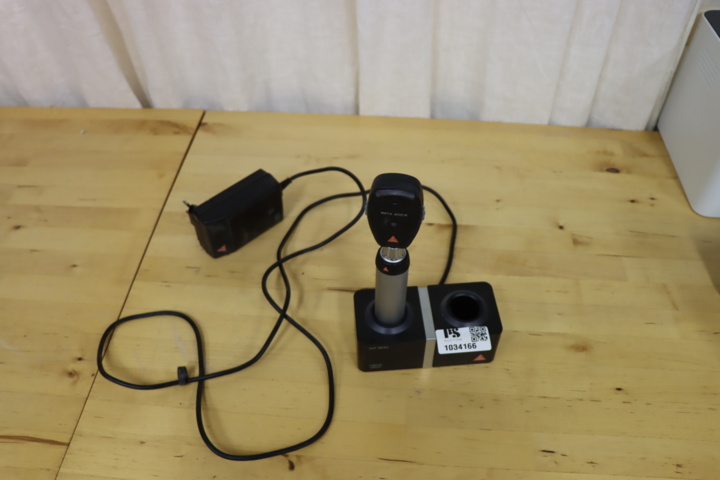 1034166-5 Heine Beta 200S and Table Charger HEINE NT 300