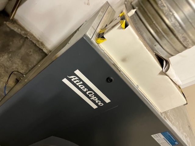 1061947-6 Screw compressor Atlas Copco